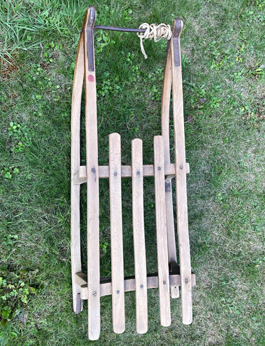 Sehr alter holzschlitten ende - sehr,