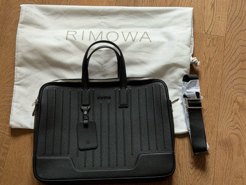 Rimowa never still leder - never,