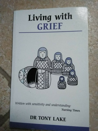 Englisch living with grief - with,