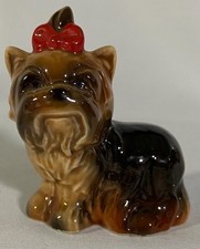 Goebel Porzellan Hund 515 Terrier Figur 6 cm mit roter Schleife Vintage Germany
