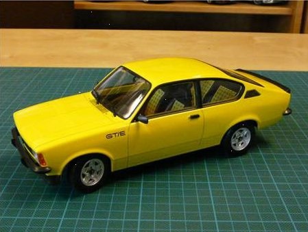 Opel kadett yellow with - yellow,