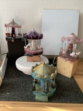 Kettenkarussell mit LED aus