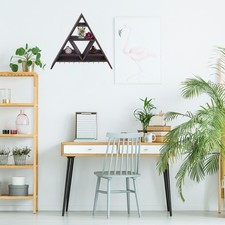 Stabiles Dreieckiges Regal