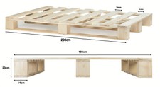 Palettenbett aus Holz