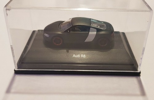 Audi schwarz miniatur - r8,