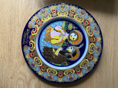 Weihnachtsteller aus porzellan - aus,