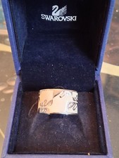 Ring von Swarowski,Silberfarbend,mit Schwänen,weiß unterlegt,Gr.52