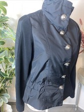 Wundervolle schwarze Jacke MIT