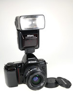 Nikon F-801 mit AF-Nikkor