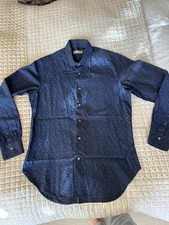 Schönes blaues Shirt Cruciani