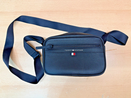Tommy hilfiger messenger bag - tommy,