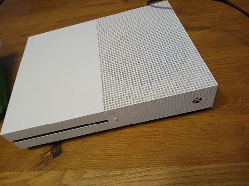 Box one s - x,