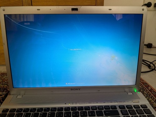 Sony vaio laptop vpcf11m1e pcg - vaio,