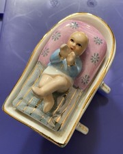 Porzellan Figur  Tintenfass Wiege Kind Neundorf Porzellan - antik