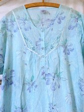 Nachthemd-blau geblümt-mit Spitze-Gr.48/50-Polyester/Baumwolle