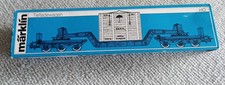 vintage MÄRKLIN  HO 4618  Güter  Wagon Tiefladewagen mit Kiste  BAHIA in  OVP