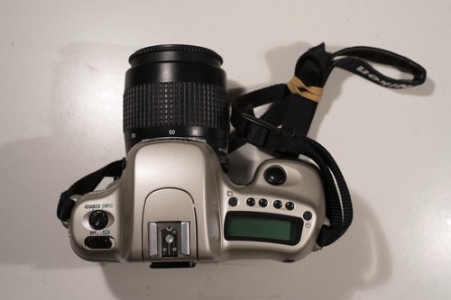 Nikon f50 mit objektiv - mit,