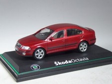 (SB-91) Abrex Skoda Octavia weinrot  metallic in 1:43 - TOP