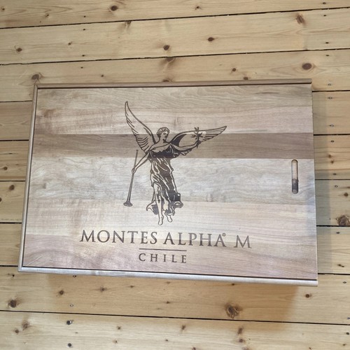 Montes alpha - alpha, m