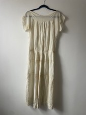 Antikes Batistkleid mit Spitze