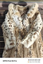 Luchsmantel mit Kapuze von