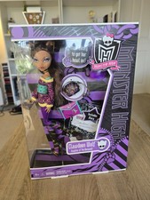 Mattel Monster High Clawdeen Wolf Schools Out Puppe Wave 1 2010 mit Zubehör