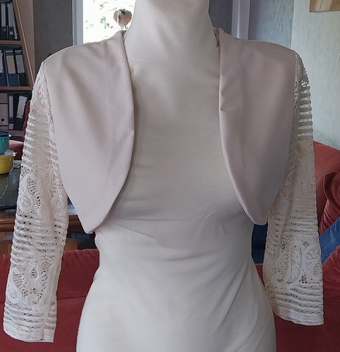 Bolero beige 4 - gr.42, arm