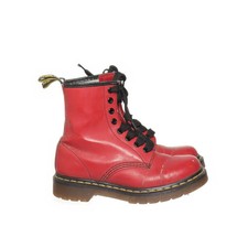 Dr. Martens, Schnürstiefel