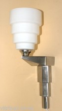 ART DECO Wandlampe Designleuchte Halter Silber>Messing vernickelt+Opalglas  