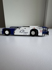 Flugzeugschlepper FRAPORT Typ Goldhofer AST-1 - Zinkdruckguss-Modell 1:50