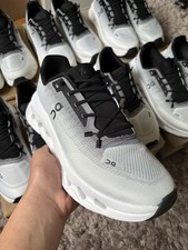 On Cloud Running Schuhe