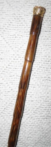 Antiker kleiner rebhuhn holz - rebhuhn,
