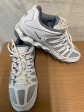 Nike Reax 8 TR Mesh White / Metallic-Cool Grey Sneaker Gr. UK 8 (42,5) 27 CM