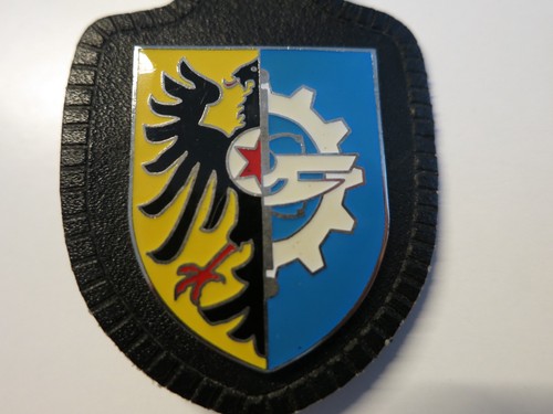 Brustanhänger - , /