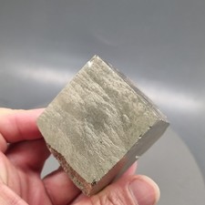 🔥WOW🔥Schöner XXL Pyrit Kristall 0,44KG Navajun Spanien alte Mineraliensammlung