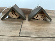 2 x Kleine  Insektenhotel auf Stelzen - Holz Bienen Schmetterling Käfer Haus
