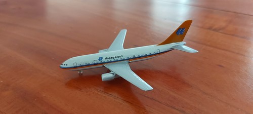 Flugzeugmodell airbus a300 - flugzeugmodell,