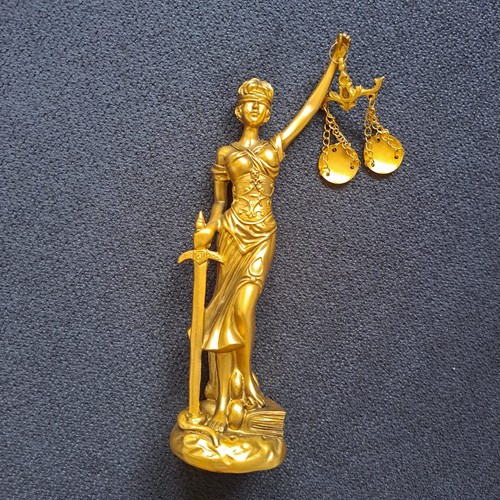 Justitia figur - figur,