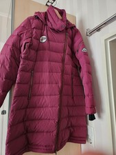 Bergans of Norway / Winterjacke / Größe XL / Farbe: Beerenton