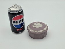 Wedgwood Jasperware Flieder