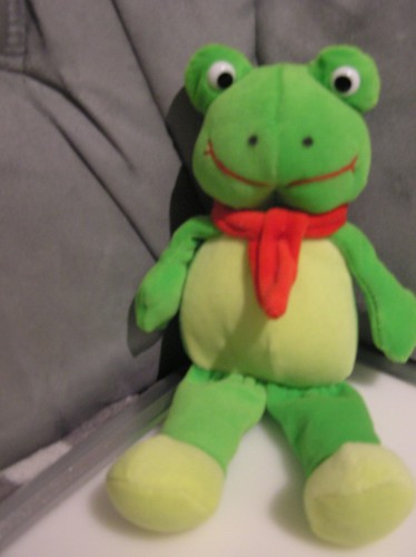 Plüschtier frosch mit schal - mit,