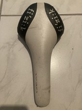 Fizik Antares Sattel