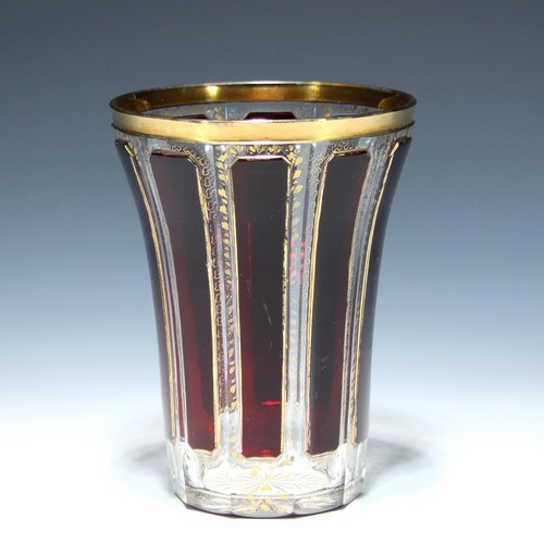 Vase mit kupferrubinüberfang - vase,