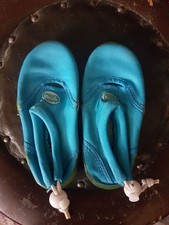 ** Badeschuhe von aquasports
