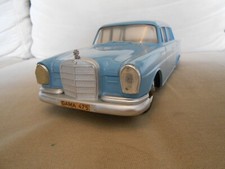 " Mercedes-Benz 220 SE " GAMA
