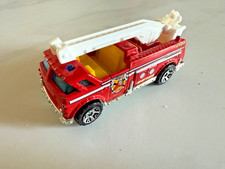 Matchbox Superfast Bucket Fire Truck rot 1:92 2004 No. 35 Made in China