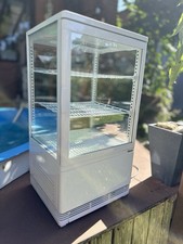 Bartscher Gastro Kühlschrank, Mini- Kühlvitrine Gastronomie, Weiß 58Liter