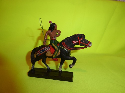 Ddr indianerfigur krieger - ,