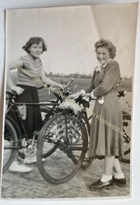 Orig foto fahrrad - fahrrad, mädchen