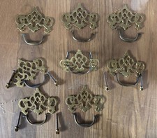 8 Antike massiv Messing Beschläge, wohl orig. Barock, alle etwas unterschiedlich